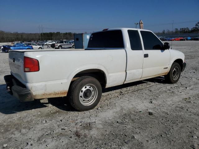 1GCCS19W628208862 - 2002 CHEVROLET S TRUCK S10 WHITE photo 3