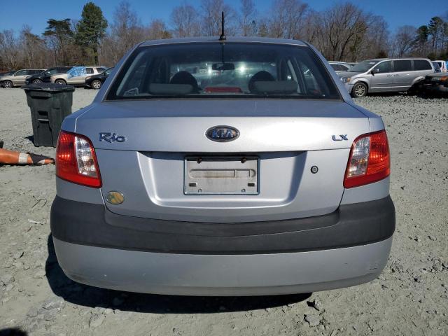 KNADE123586323935 - 2008 KIA RIO BASE SILVER photo 6