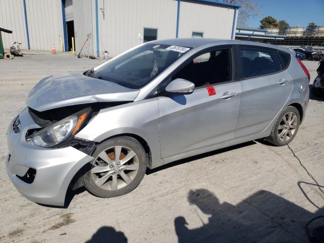 KMHCU5AEXDU074819 - 2013 HYUNDAI ACCENT GLS SILVER photo 1