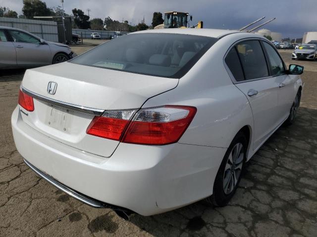 1HGCR2F37DA201556 - 2013 HONDA ACCORD LX WHITE photo 3