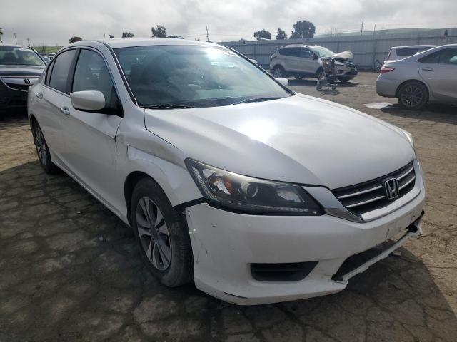 1HGCR2F37DA201556 - 2013 HONDA ACCORD LX WHITE photo 4