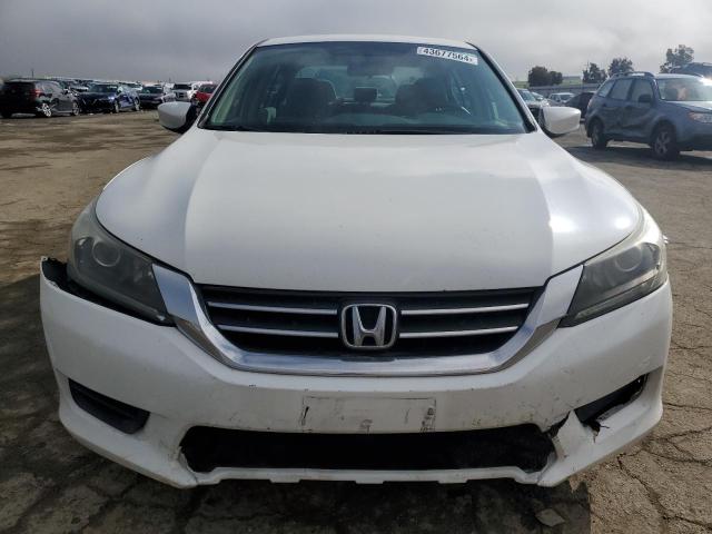 1HGCR2F37DA201556 - 2013 HONDA ACCORD LX WHITE photo 5