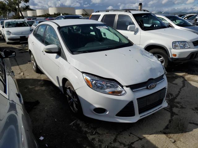 1FADP3F28DL285581 - 2013 FORD FOCUS SE WHITE photo 4