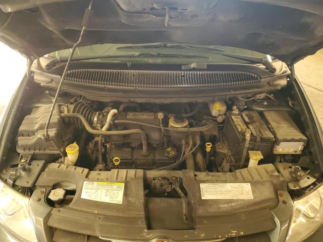 1C4GP45R75B238142 - 2005 CHRYSLER TOWN AND C GREEN photo 12