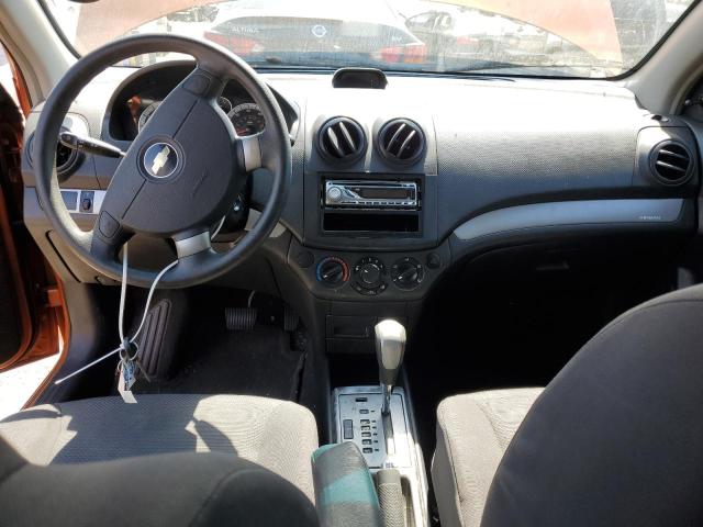 KL1TD56638B075910 - 2008 CHEVROLET AVEO BASE ORANGE photo 8