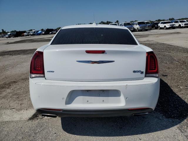 2C3CCAGG9GH234502 - 2016 CHRYSLER 300 S WHITE photo 6