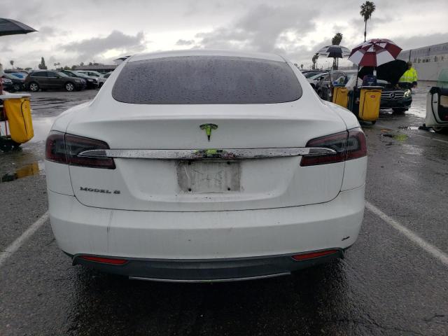 5YJSA1AC5DFP10233 - 2013 TESLA MODEL S WHITE photo 6