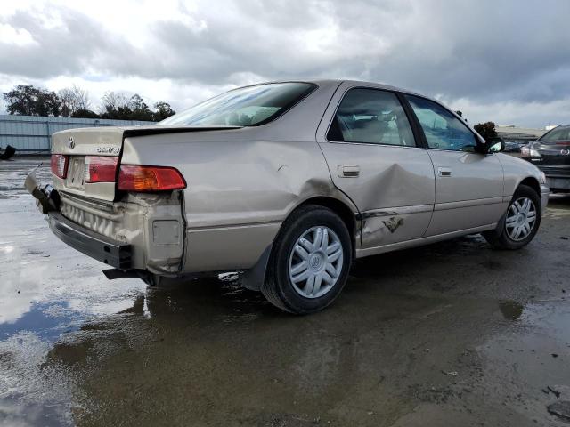 JT2BG22KX10604521 - 2001 TOYOTA CAMRY CE GOLD photo 3