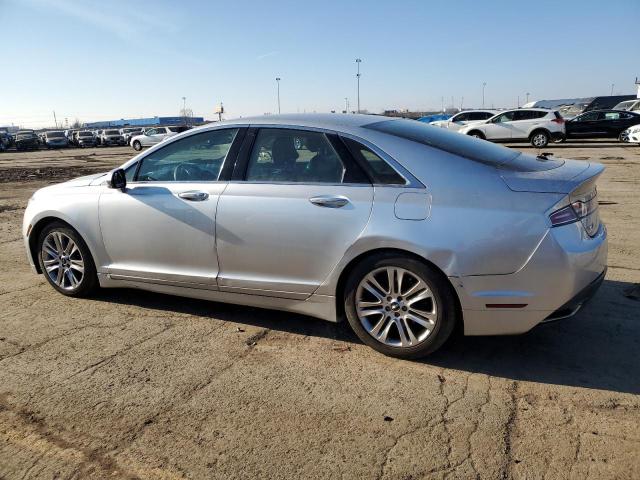 3LN6L2GK1FR613009 - 2015 LINCOLN MKZ SILVER photo 2