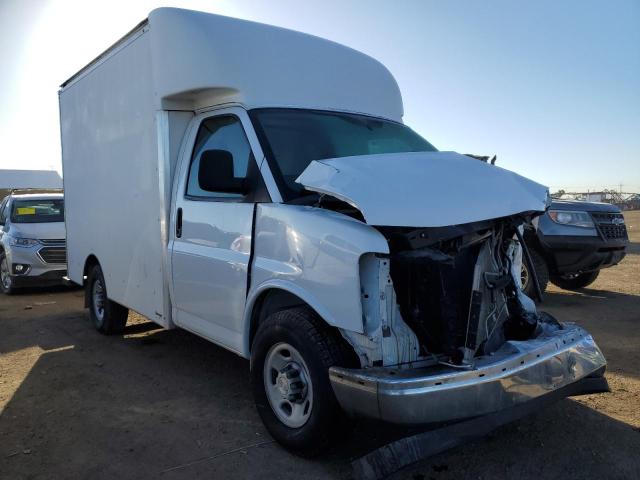 1GB0GRFF2H1136751 - 2017 CHEVROLET EXPRESS G3 WHITE photo 4