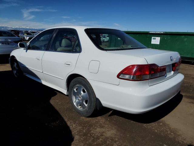 1HGCG16521A042846 - 2001 HONDA ACCORD EX WHITE photo 2