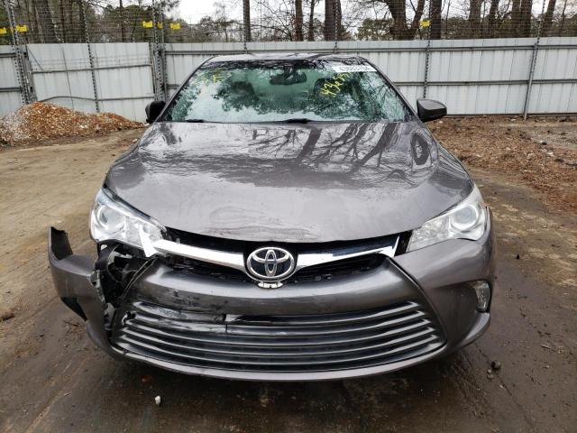 4T1BF1FK8GU572762 - 2016 TOYOTA CAMRY LE GRAY photo 5