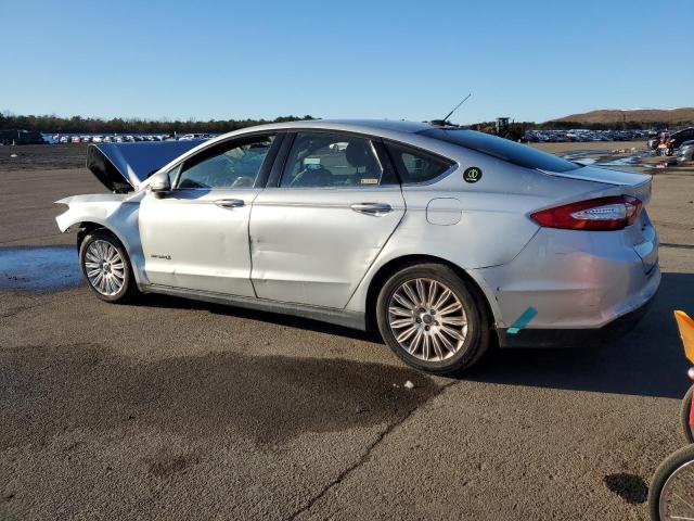 3FA6P0UU7FR236338 - 2015 FORD FUSION S HYBRID SILVER photo 2