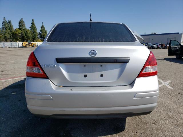 3N1CC1AP7AL416687 - 2010 NISSAN VERSA S SILVER photo 6