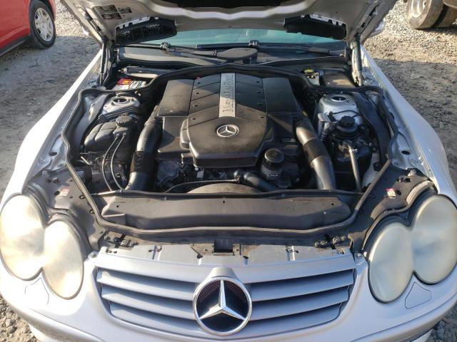 WDBSK75F74F064627 - 2004 MERCEDES-BENZ SL 500 SILVER photo 11