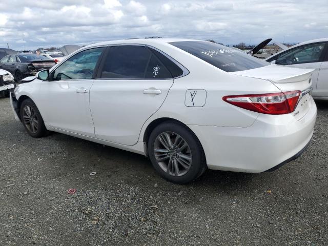 4T1BF1FK5HU372441 - 2017 TOYOTA CAMRY LE WHITE photo 2