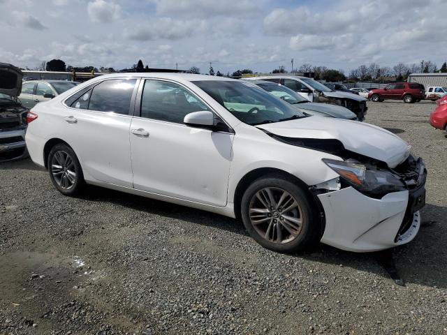 4T1BF1FK5HU372441 - 2017 TOYOTA CAMRY LE WHITE photo 4