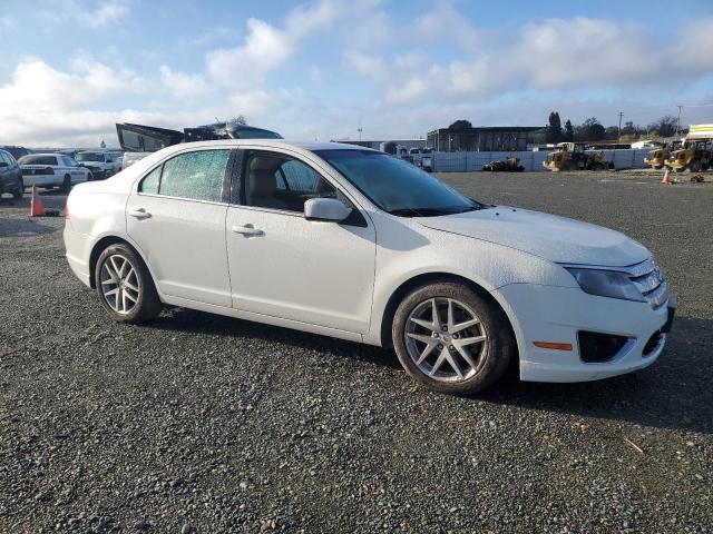 3FAHP0JA2BR275707 - 2011 FORD FUSION SEL WHITE photo 4