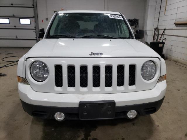 1C4NJPBA7ED817841 - 2014 JEEP PATRIOT SPORT WHITE photo 5