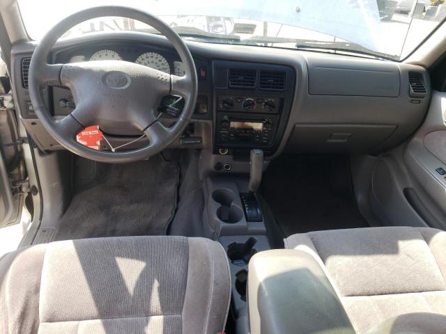 5TEGN92N22Z031251 - 2002 TOYOTA TACOMA DOUBLE CAB PRERUNNER SILVER photo 8