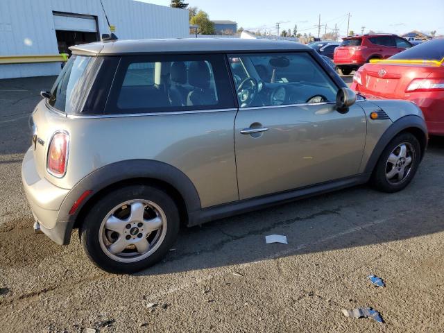 WMWMF33517TT52289 - 2007 MINI COOPER BEIGE photo 3