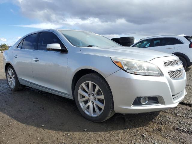 1G11H5SA0DF248082 - 2013 CHEVROLET MALIBU LTZ GRAY photo 4