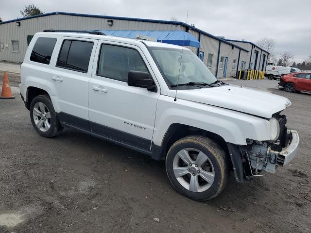 1C4NJRFB5FD154463 - 2015 JEEP PATRIOT LATITUDE WHITE photo 4