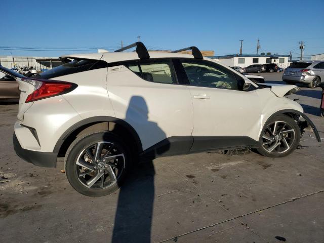 JTNKHMBX4M1114825 - 2021 TOYOTA C-HR XLE WHITE photo 3