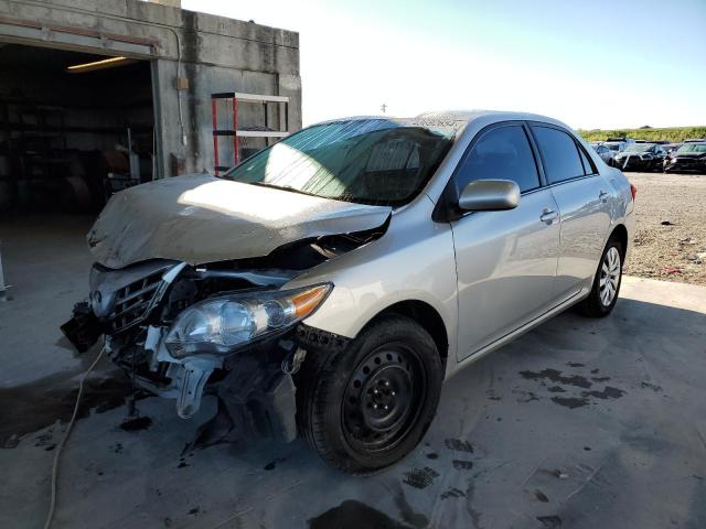 2T1BU4EE7DC988835 - 2013 TOYOTA COROLLA BASE SILVER photo 1