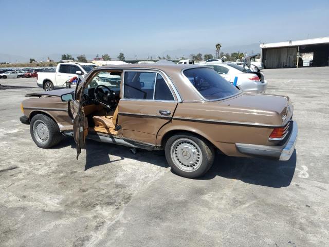 WDBAB33C9FA226934 - 1985 MERCEDES-BENZ 300 DT BROWN photo 2