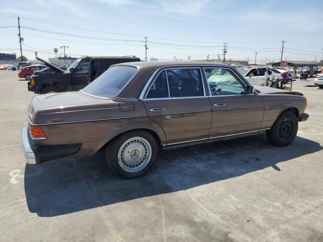 WDBAB33C9FA226934 - 1985 MERCEDES-BENZ 300 DT BROWN photo 3