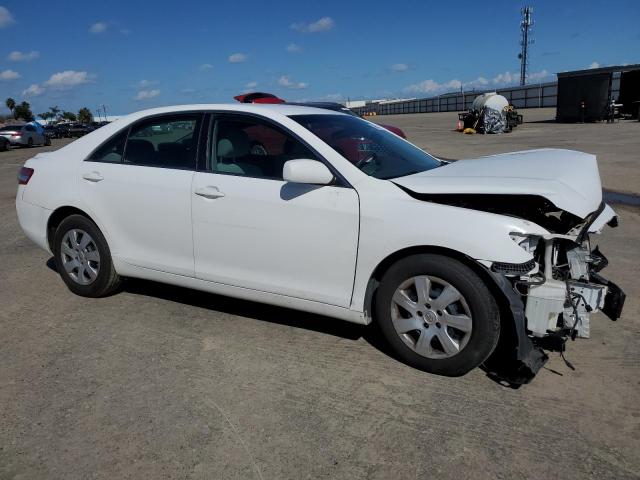 4T1BF3EKXBU674666 - 2011 TOYOTA CAMRY BASE WHITE photo 4