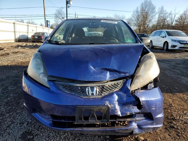 JHMGE8H24AS023726 - 2010 HONDA FIT BLUE photo 5