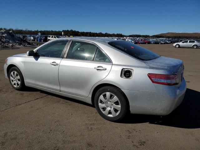 4T1BF3EK3BU599826 - 2011 TOYOTA CAMRY BASE SILVER photo 2