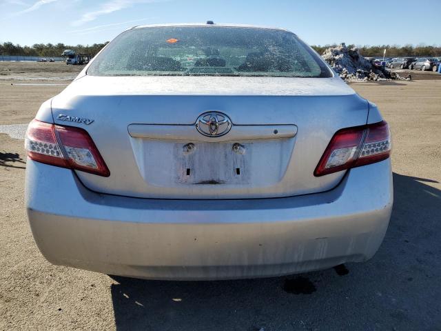 4T1BF3EK3BU599826 - 2011 TOYOTA CAMRY BASE SILVER photo 6