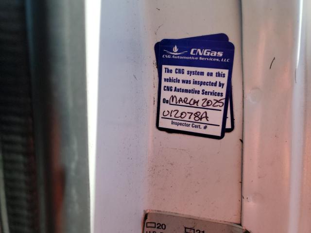 1GCWGFCB5D1902228 - 2013 CHEVROLET EXPRESS G2 WHITE photo 12