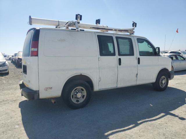 1GCWGFCB5D1902228 - 2013 CHEVROLET EXPRESS G2 WHITE photo 3