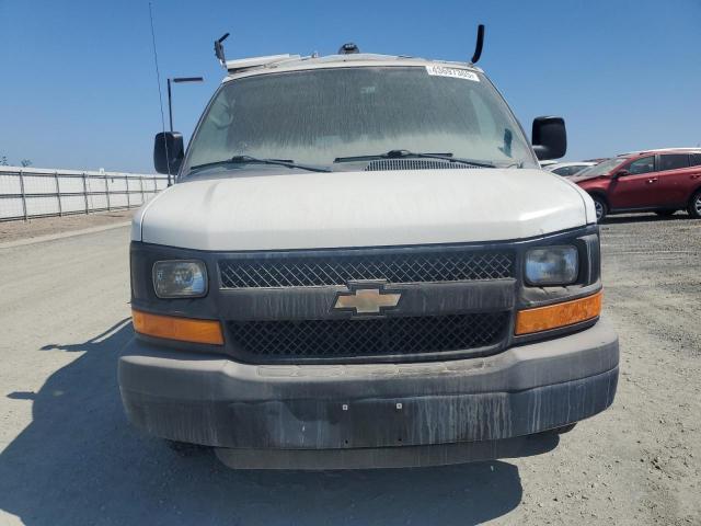 1GCWGFCB5D1902228 - 2013 CHEVROLET EXPRESS G2 WHITE photo 5