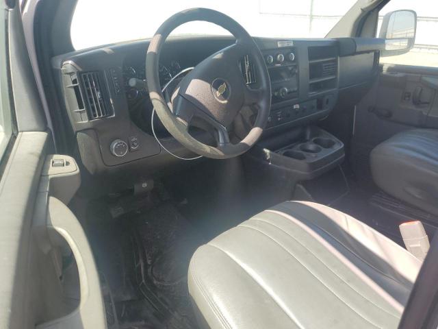 1GCWGFCB5D1902228 - 2013 CHEVROLET EXPRESS G2 WHITE photo 8