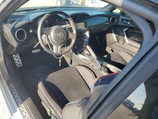 JF1ZNAA1602733174 - 2013 TOYOTA SCION FR-S SILVER photo 8