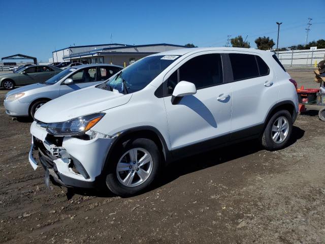 KL7CJKSB7LB059024 - 2020 CHEVROLET TRAX LS WHITE photo 1