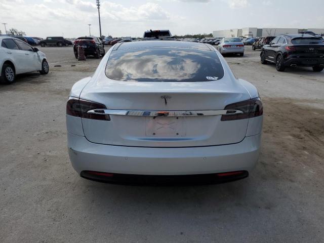 5YJSA1E10HF180381 - 2017 TESLA MODEL S Արծաթագույն լուսանկար 6