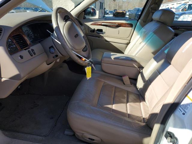 1LNHM81W11Y727557 - 2001 LINCOLN TOWN CAR EXECUTIVE Weiß Foto 7
