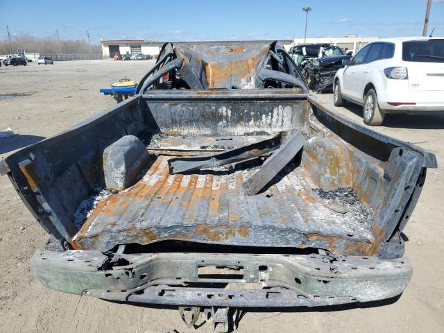 1GCGK23U04F125389 - 2004 CHEVROLET SILVERADO K2500 BURN photo 6