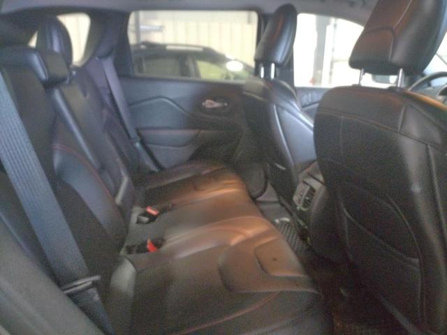 1C4PJMBX5KD415680 - 2019 JEEP CHEROKEE TRAILHAWK BLACK photo 11