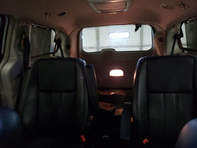 2C4RC1CG4CR163581 - 2012 CHRYSLER TOWN & COU TOURING L WHITE photo 10