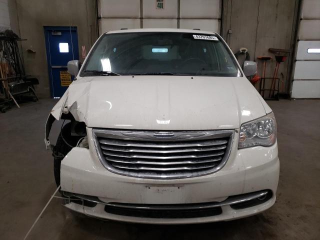 2C4RC1CG4CR163581 - 2012 CHRYSLER TOWN & COU TOURING L WHITE photo 5