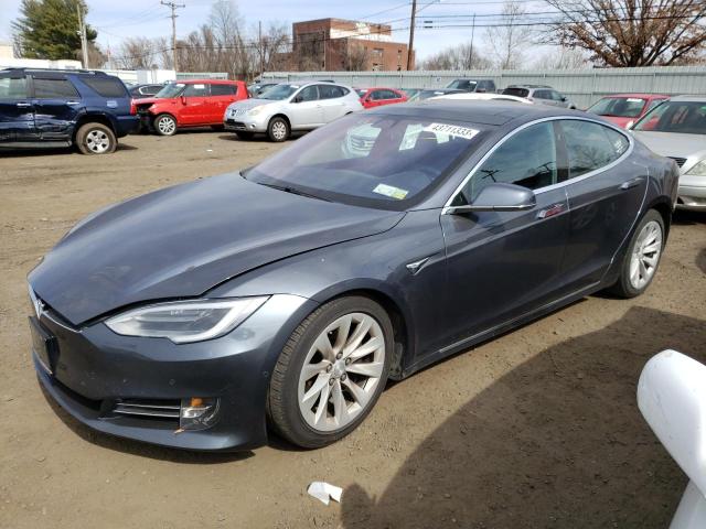 5YJSA1E23HF184644 - 2017 TESLA MODEL S Արծաթագույն լուսանկար 1