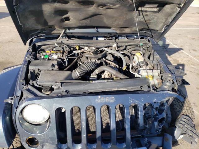 1J8GA59138L601829 - 2008 JEEP WRANGLER U SAHARA BLUE photo 11