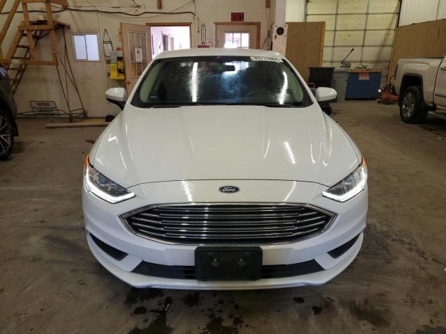 3FA6P0H75HR343069 - 2017 FORD FUSION SE WHITE photo 5